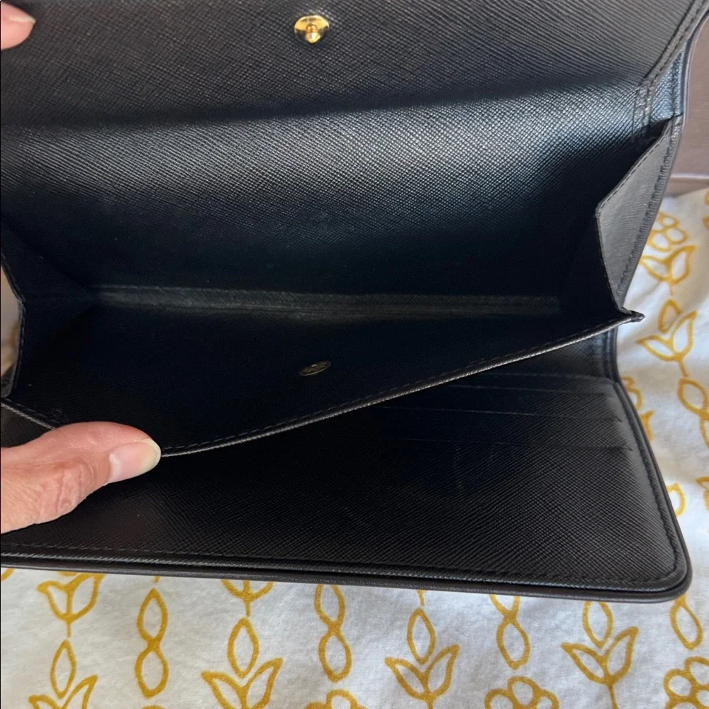 Louis Vuitton Mini Lin Porte-Tresor International Wallet - Picture 5 of 6